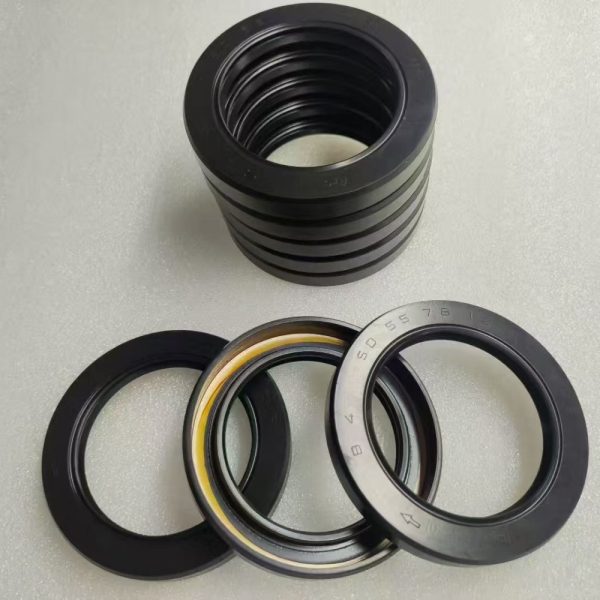 Hitachi Transfer Case Oil Seal 4179833 -4310055