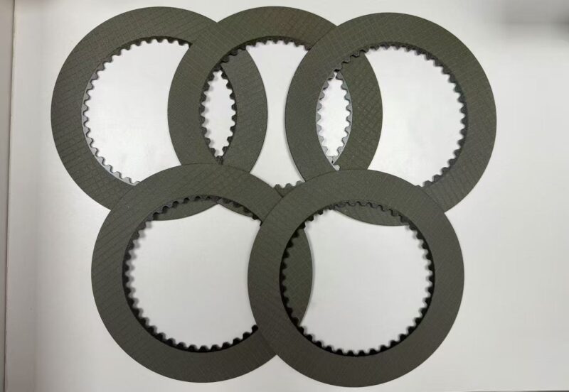 Gambar 1 Plat Gesek RE234261 untuk Motor Grader John Deere 670C 670D 672G 770A Harvester 743 743A