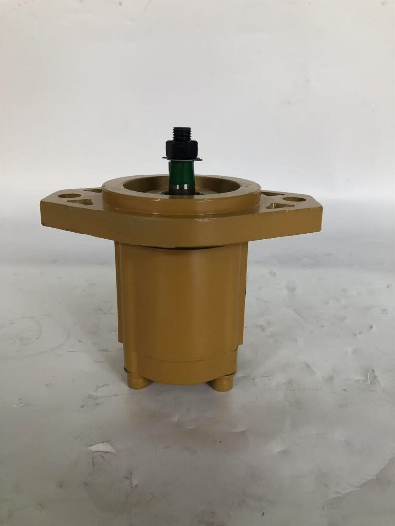 139-6084 gear pump for CAT 938G 950G 962G and IT series, additional bench view showing ports and mounting face