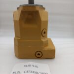 295-9429 hydraulic fan motor for CAT 345D and 349D excavator, additional bench view showing port and mounting face