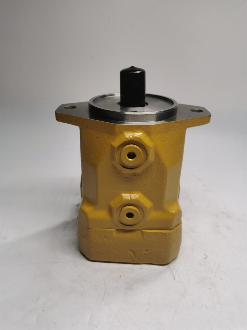 364-0983 suction fan piston motor CAT 374F and 390F excavator - overall three quarter view of the motor body