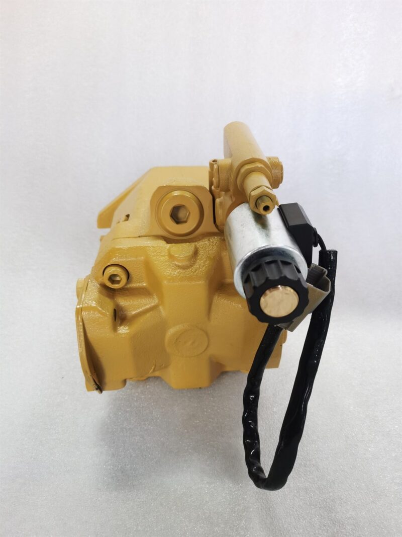 524-0925 variable displacement piston pump for CAT 336 GC excavator with the C7.1 engine, additional bench view taken before packing