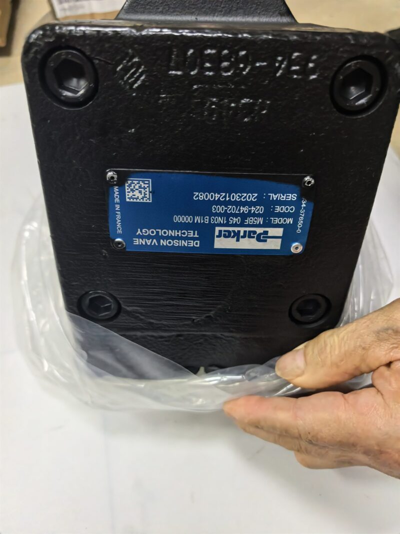 Nameplate of 4634936 fan motor showing Parker model M5BF 045 and code 024-94702-003