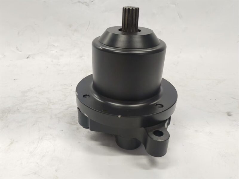 419-03-33242 hydraulic fan motor for Komatsu WA320-5 WA320L WA320PT wheel loaders, bench view 1 showing housing and shaft