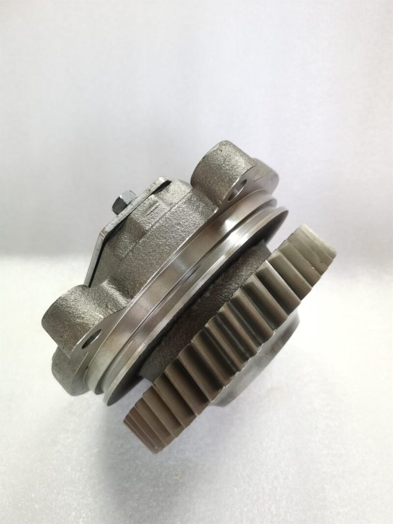 15054375 pump drive housing for Volvo EC380D EC480D excavators, bench view 1
