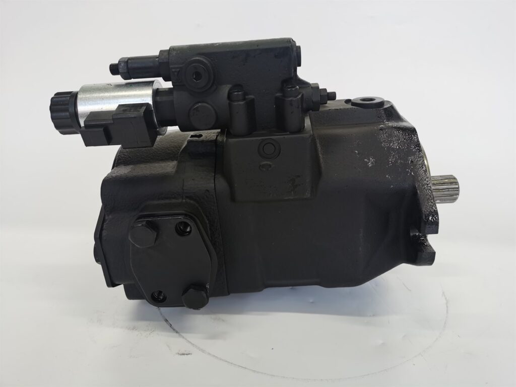 15191773 main hydraulic pump for Volvo A35F and A40F articulated haulers, bench view 1